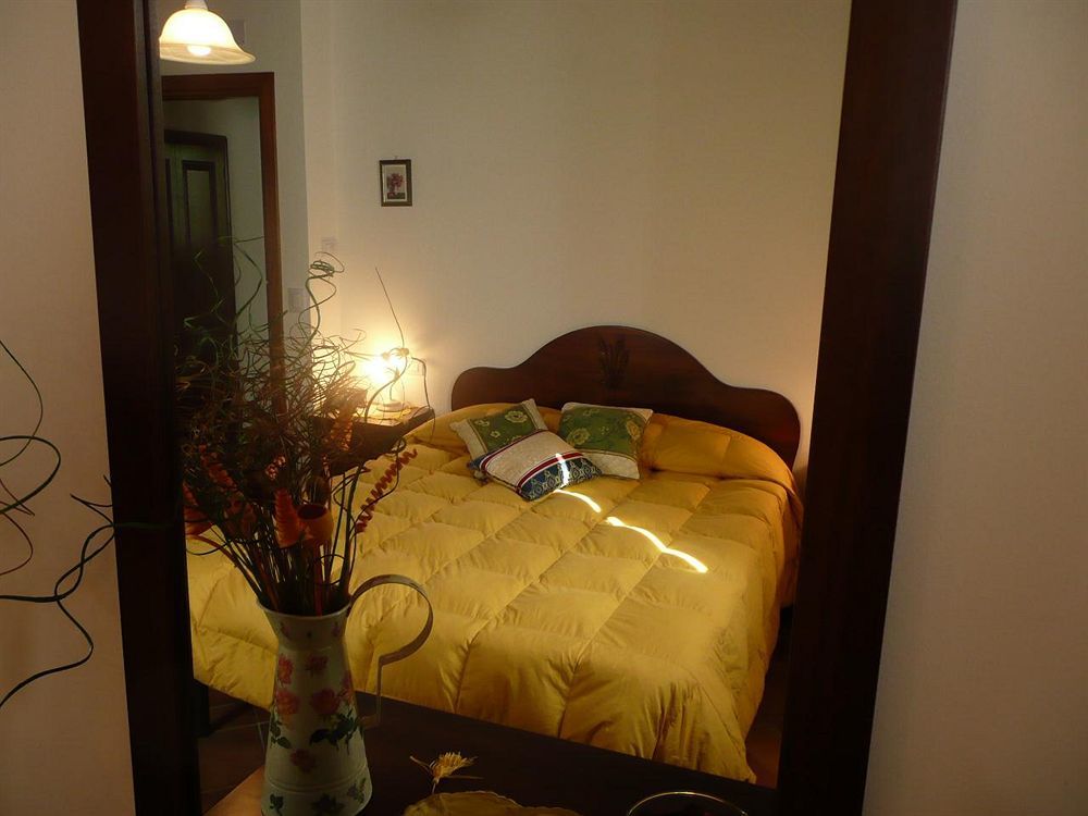 Bed and Breakfast Il Baraccotto Лучиньяно Экстерьер фото