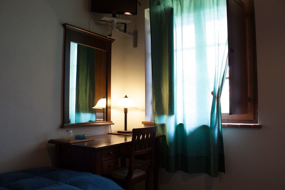 Bed and Breakfast Il Baraccotto Лучиньяно Экстерьер фото
